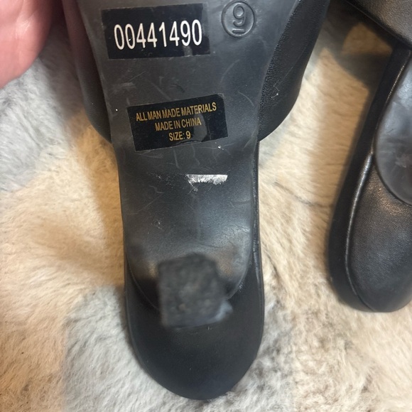 Wild Diva Black Mules with Gold Chain Accent - Picture 3 of 3